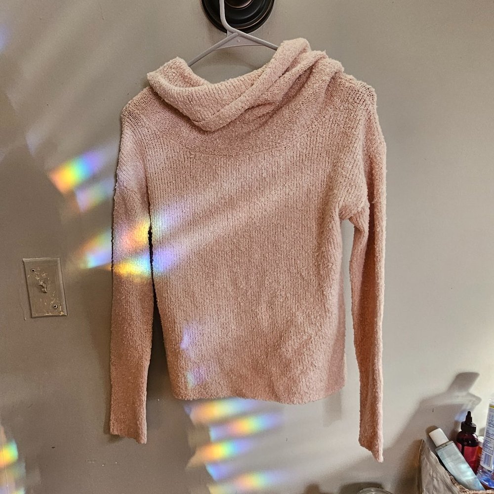 Light pink turtle neck sweater